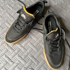 Nike SB Black and Tan Sneakers